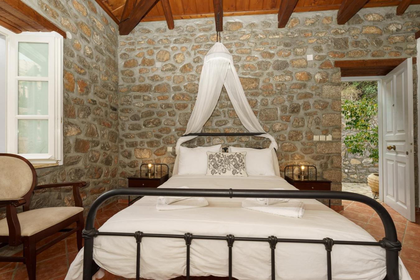 Nereids Guesthouse Hydra  Zewnętrze zdjęcie
