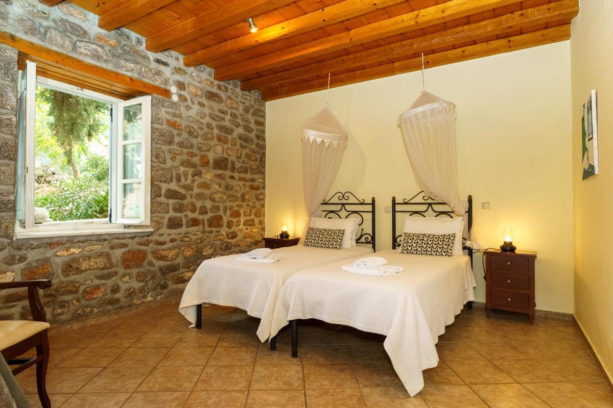 Nereids Guesthouse Hydra  Zewnętrze zdjęcie